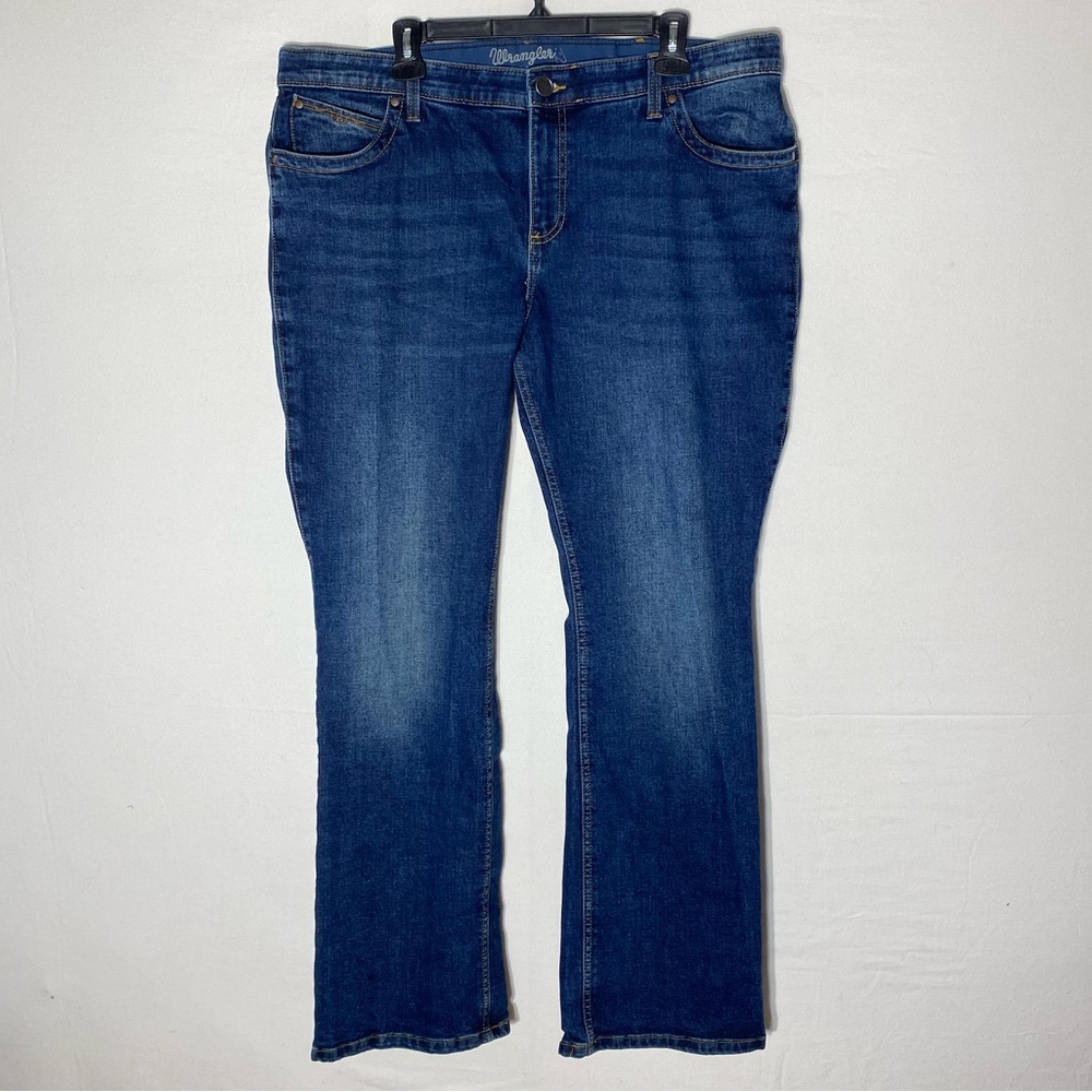 Wrangler Q Baby Med Wash Blue Mid Rise Boot Cut Jeans W Elastic Waistband 16/17